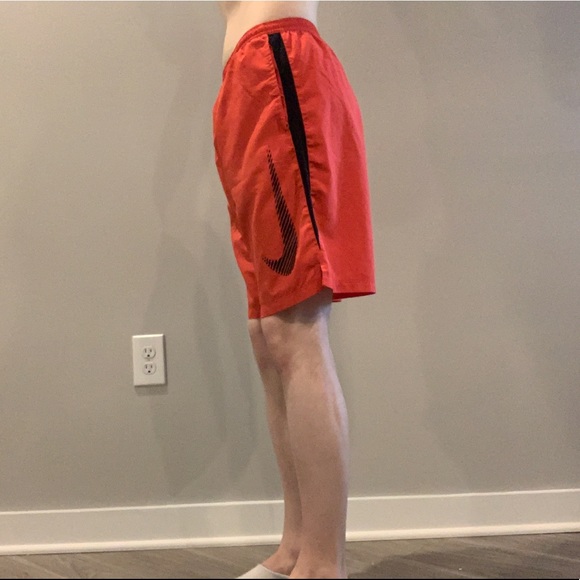 Men’s Nike athletic shorts - Picture 2 of 3